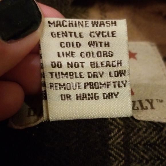 Dakota Grizzly Mens Medium Plaid Flannel Button Up - Picture 8 of 8